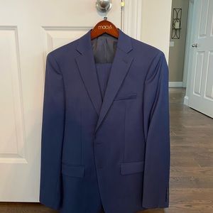 Mens Calvin Klein Suit - like brand new!